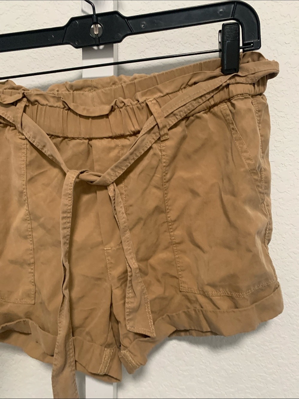 Aerie Tan Tie-Waist Lyocell High Waisted Cuffed Relaxed Shorts - Picture 4 of 10